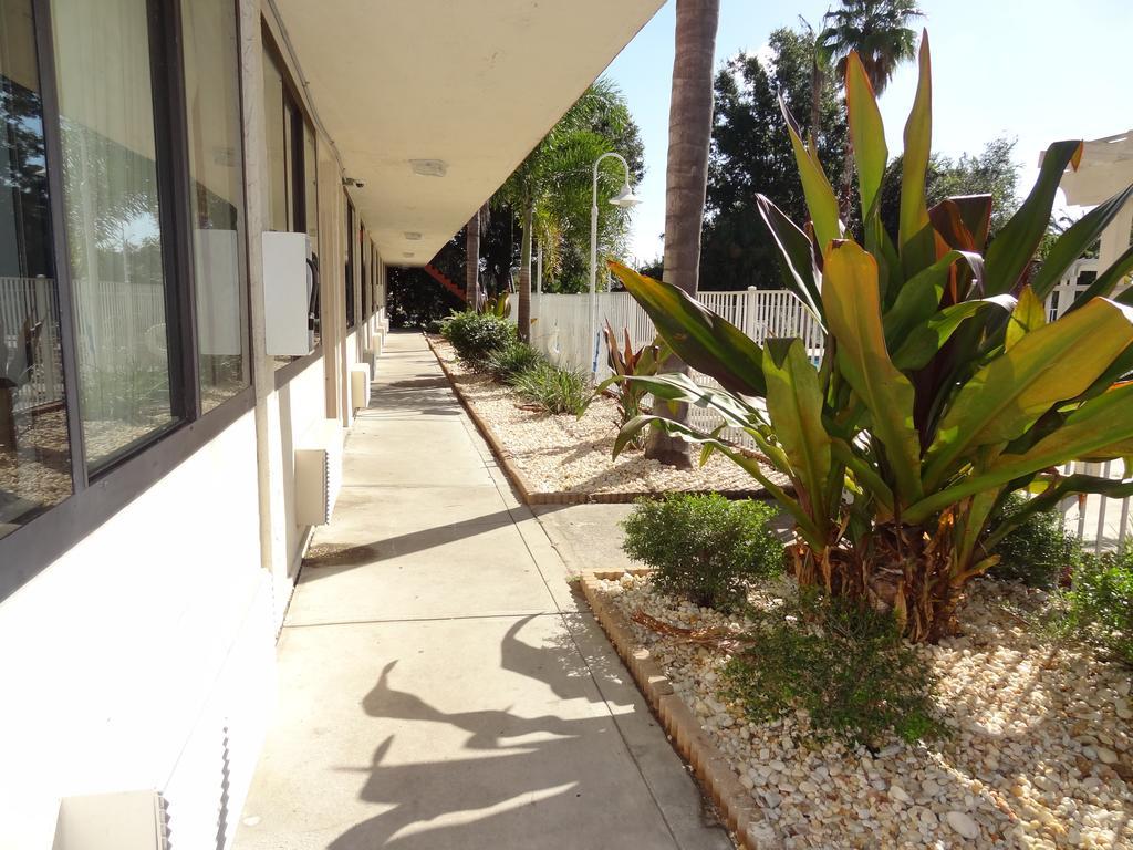 Econo Lodge Palm Harbor - Clearwater Dış mekan fotoğraf