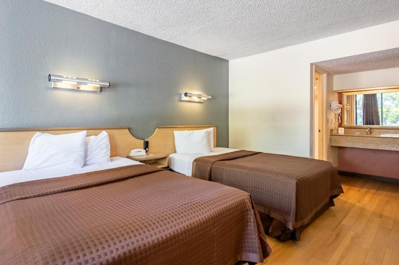 Econo Lodge Palm Harbor - Clearwater Dış mekan fotoğraf