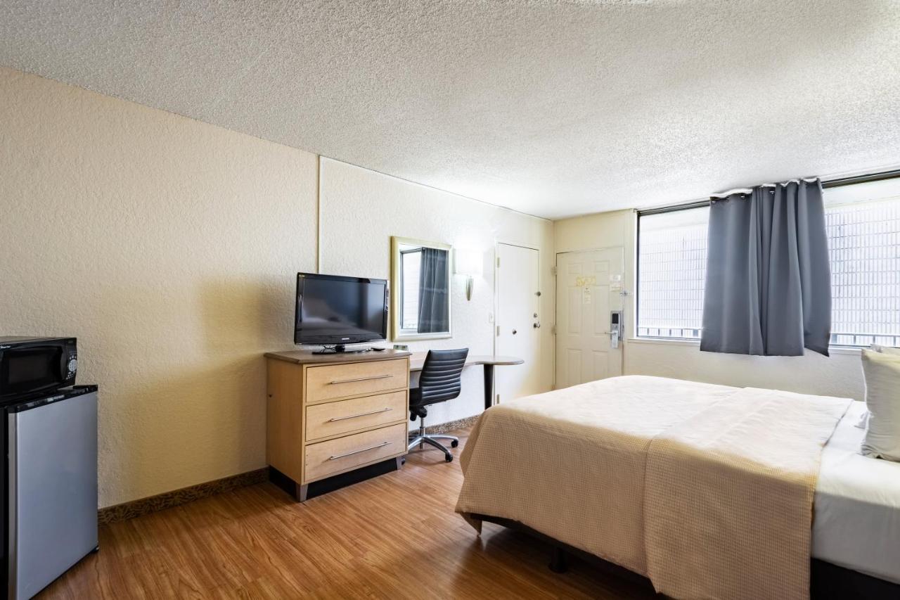 Econo Lodge Palm Harbor - Clearwater Dış mekan fotoğraf