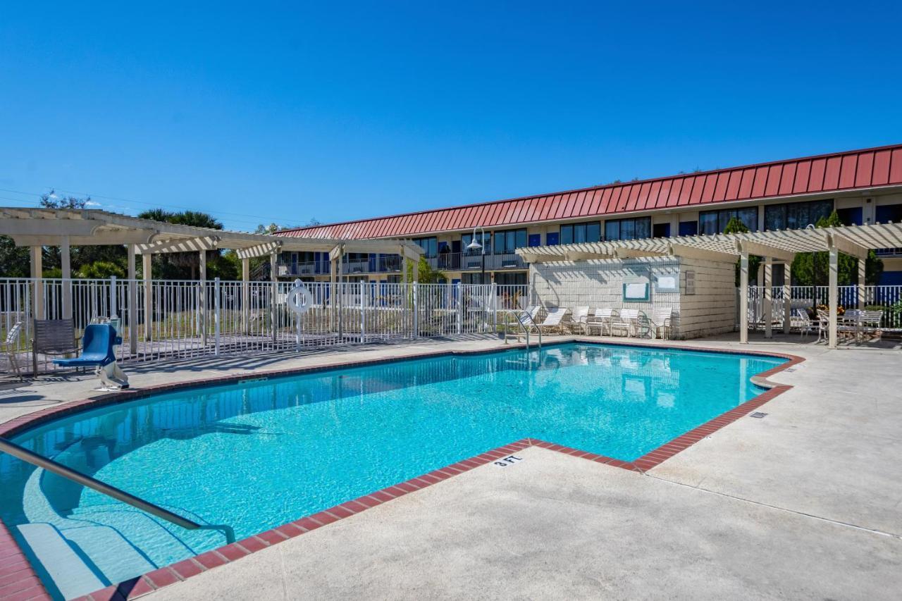 Econo Lodge Palm Harbor - Clearwater Dış mekan fotoğraf